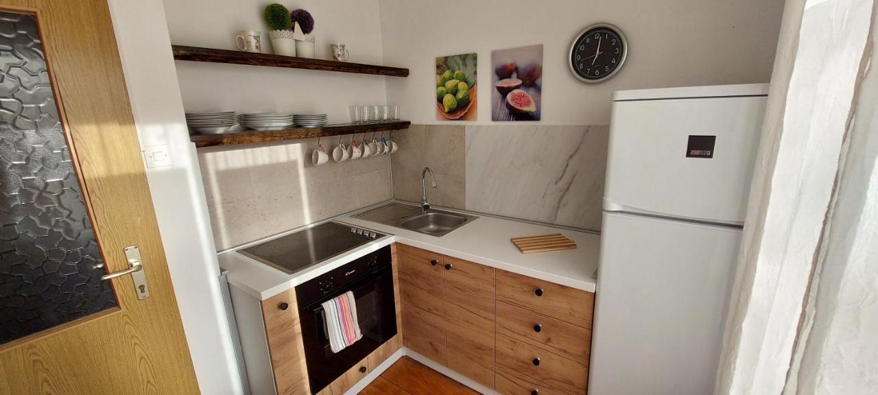 R&E Apartment Split Eksteriør bilde
