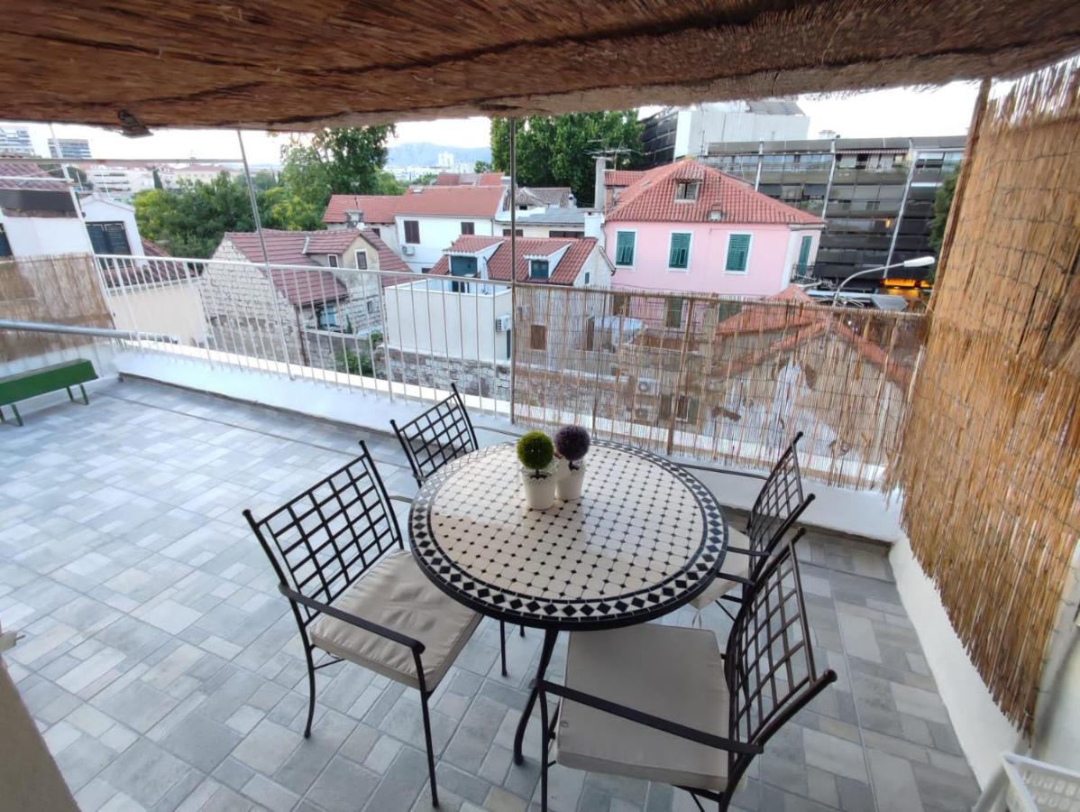 R&E Apartment Split Eksteriør bilde