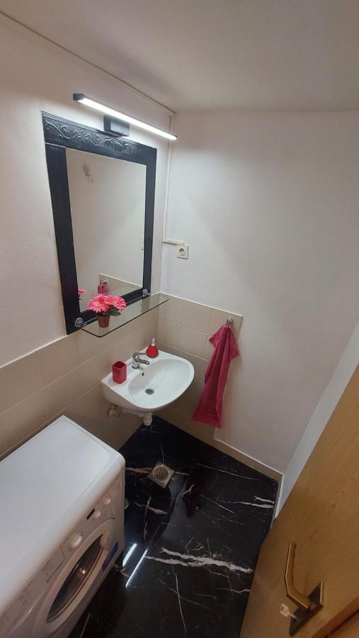 R&E Apartment Split Eksteriør bilde
