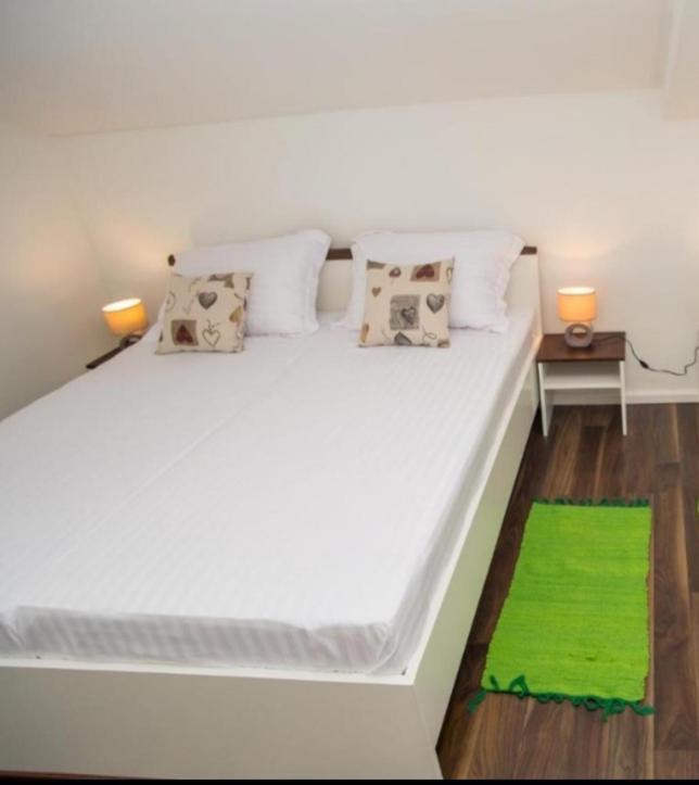 R&E Apartment Split Eksteriør bilde